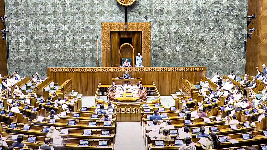 <div class="paragraphs"><p>Speaker Om Birla conducts proceedings in the Lok Sabha during the Winter session of Parliament, in New Delhi</p></div>