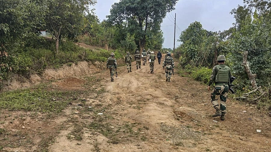 <div class="paragraphs"><p>Security personnel doing search operation in the fringe and vulnerable areas of Manipur. </p></div>