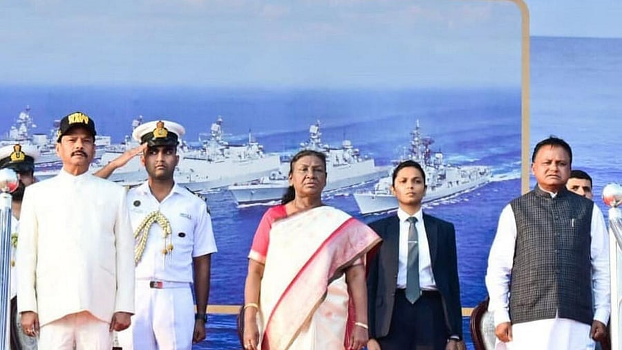 <div class="paragraphs"><p>President Droupadi Murmu with Odisha Governor Raghubar Das and Chief Minister Mohan Charan Majhi attends Navy Day celebrations, in Puri, Odisha.</p></div>