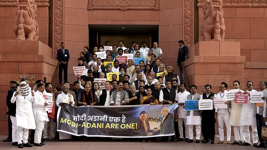 <div class="paragraphs"><p>INDIA bloc MPs hold protest in Parliament complex</p></div>
