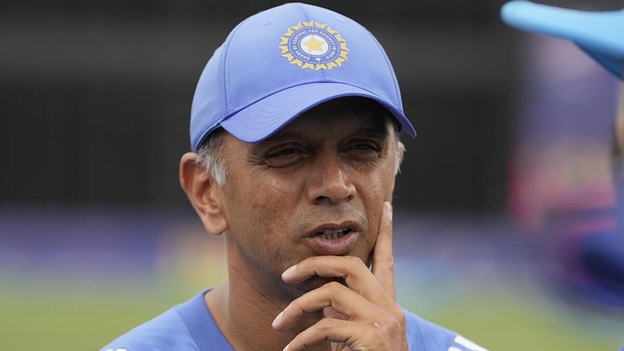 <div class="paragraphs"><p>Rahul Dravid</p></div>