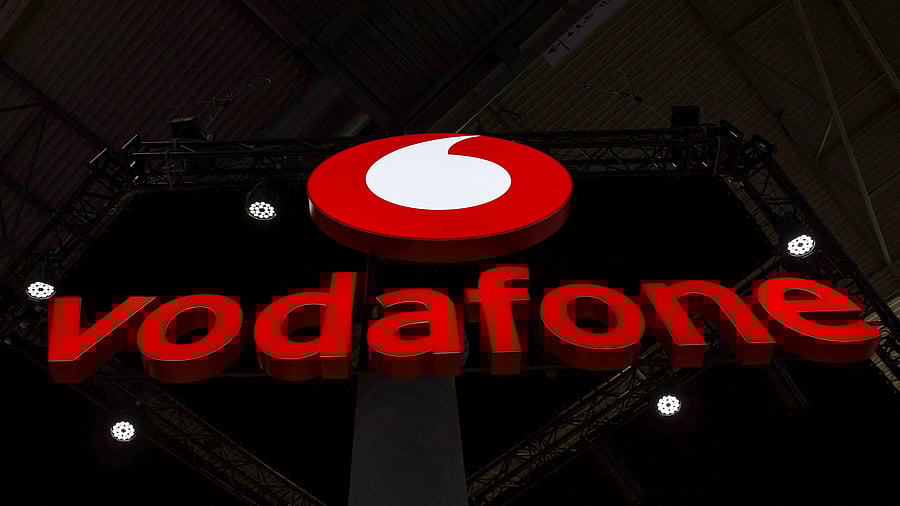 <div class="paragraphs"><p>Vodafone's logo</p></div>