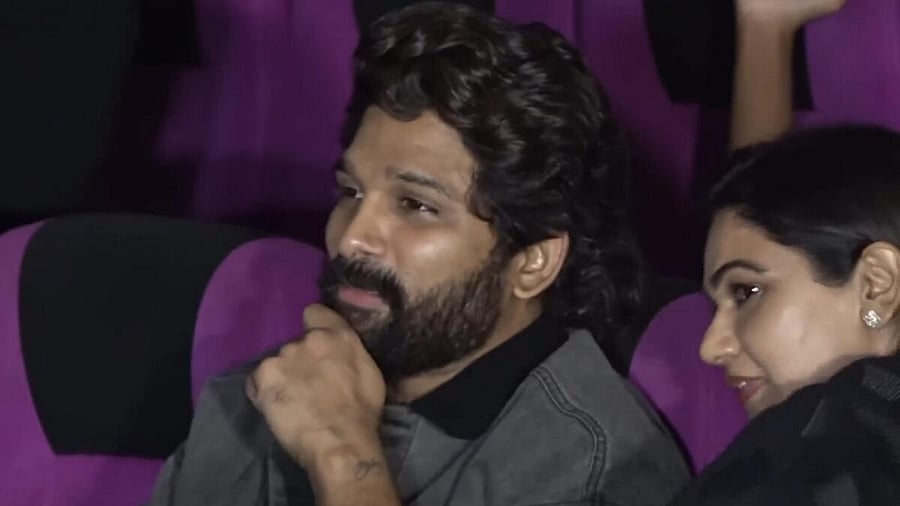 <div class="paragraphs"><p>Allu Arjun watches the premiere his film 'Pushpa 2', in Hyderabad.&nbsp;&nbsp;</p></div>