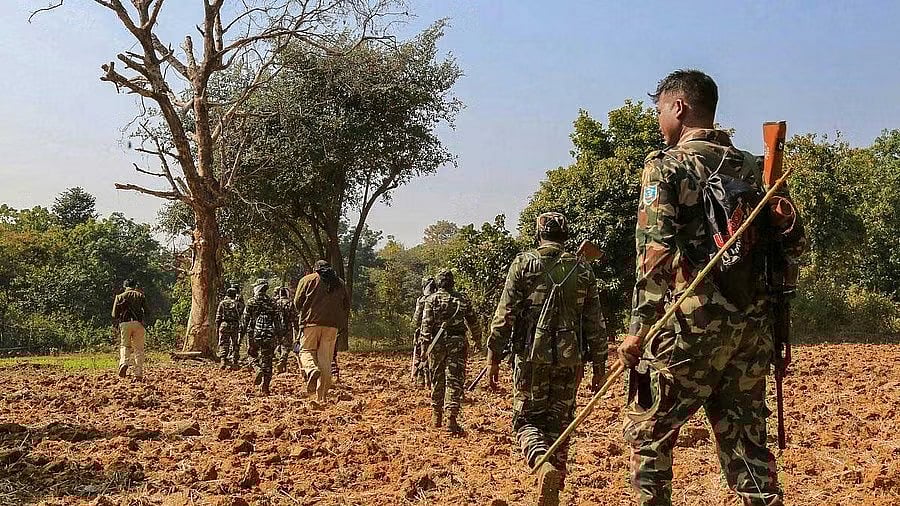 <div class="paragraphs"><p>Representative image of army personnel in Naxal region</p></div>