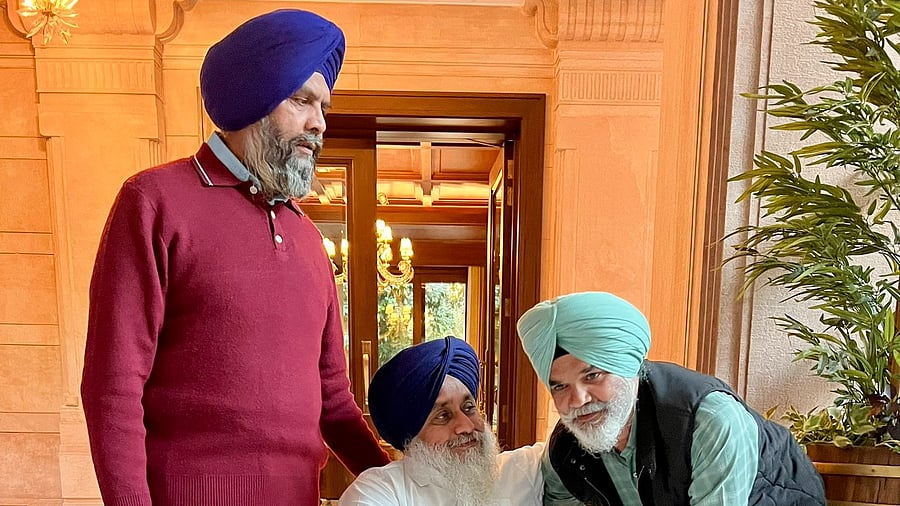 <div class="paragraphs"><p>Shiromani Akali Dal leader Sukhbir Singh Badal Thursday hugged two police officials for saving his life when a former terrorist opened fire at him but missed as plainclothes policemen overpowered the attacker.</p></div>