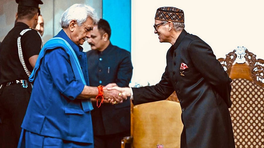 <div class="paragraphs"><p> Jammu and Kashmir Lieutenant Governor Manoj Sinha with CM Omar Abdullah </p></div>