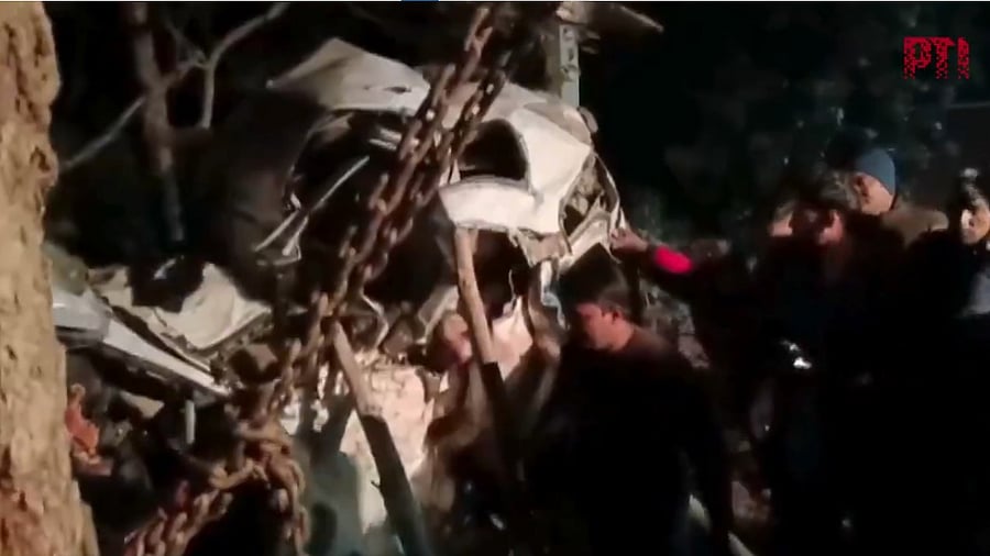 <div class="paragraphs"><p>A photo from the accident.</p></div>