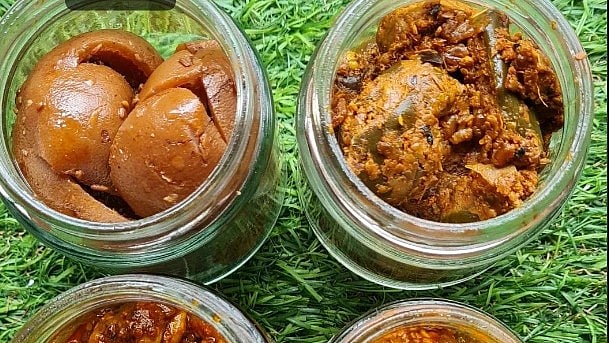 <div class="paragraphs"><p>(Clockwise from left) Citron, dry mango, ker masala and garlic pickles from across the country. </p></div>