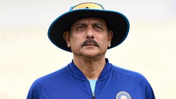<div class="paragraphs"><p>Former chief coach Ravi Shastri</p></div>