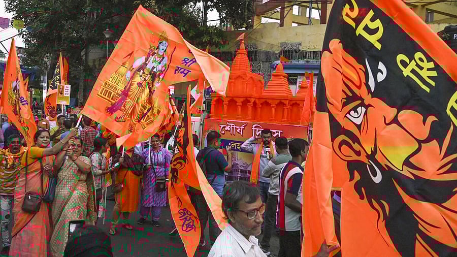 <div class="paragraphs"><p>People from the Hindu community take part in a protest rally against the alleged atrocities on Hindu minorities in Bangladesh, in Kolkata.</p></div>