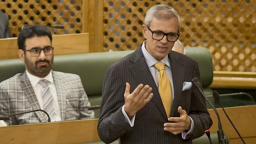 <div class="paragraphs"><p>Omar Abdullah</p></div>