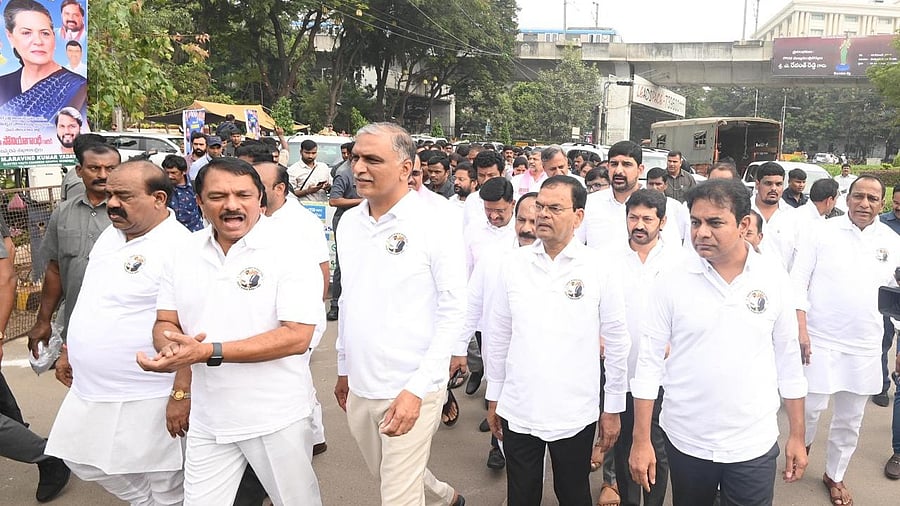 <div class="paragraphs"><p>BRS MLAs protest</p></div>