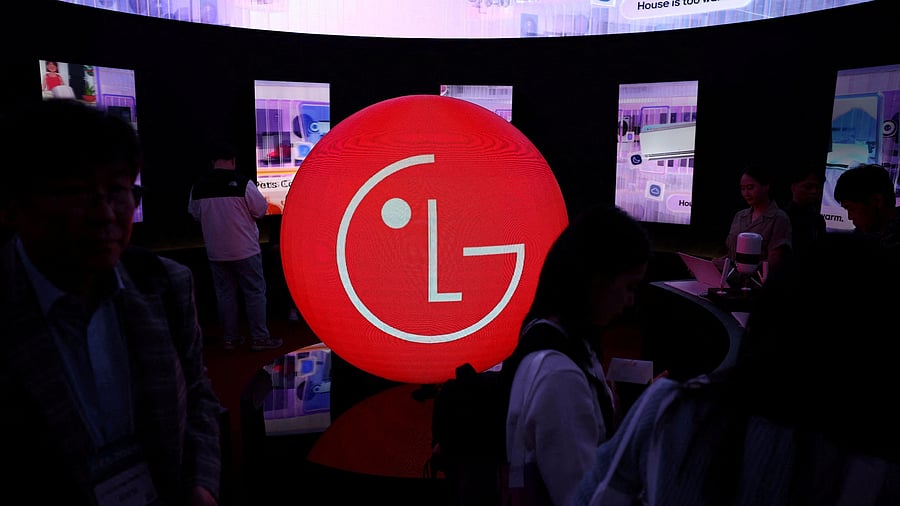 <div class="paragraphs"><p>The logo of LG Electronics.</p></div>