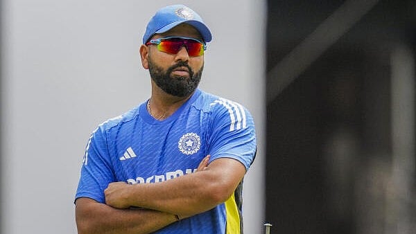 <div class="paragraphs"><p>Rohit Sharma</p></div>