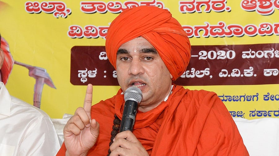 <div class="paragraphs"><p>Panchamasali Mutt seer Basava Jayamruthyunjaya Swami. </p></div>