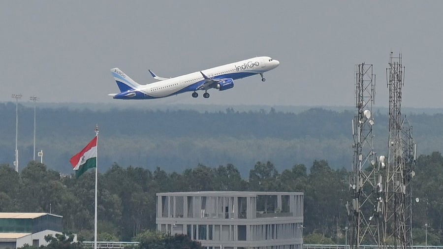 <div class="paragraphs"><p>Aircraft. Representational purpose. </p></div>