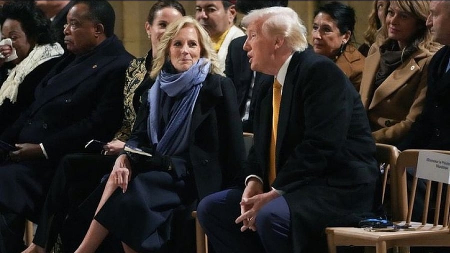 <div class="paragraphs"><p>Donald Trump with Jill Biden</p></div>