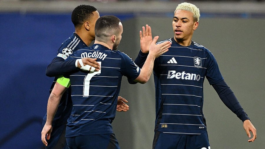 <div class="paragraphs"><p>Villa celebrate the first goal against Leipzig</p></div>