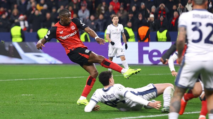 <div class="paragraphs"><p>Bayer Leverkusen's Nordi Mukiele scores their first goal.</p></div>