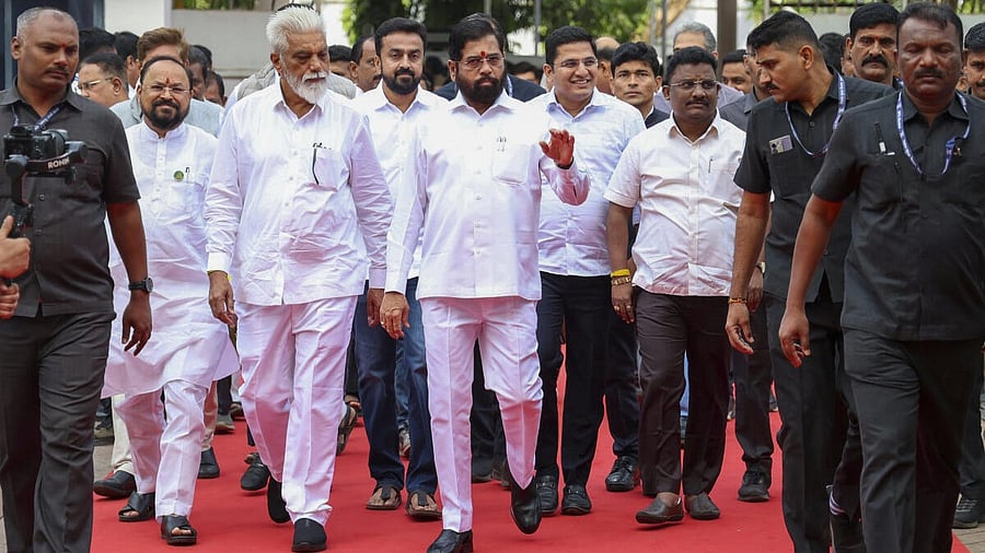 <div class="paragraphs"><p>Eknath Shinde with other leaders during the Special session of Maharashtra Assembly.</p></div>