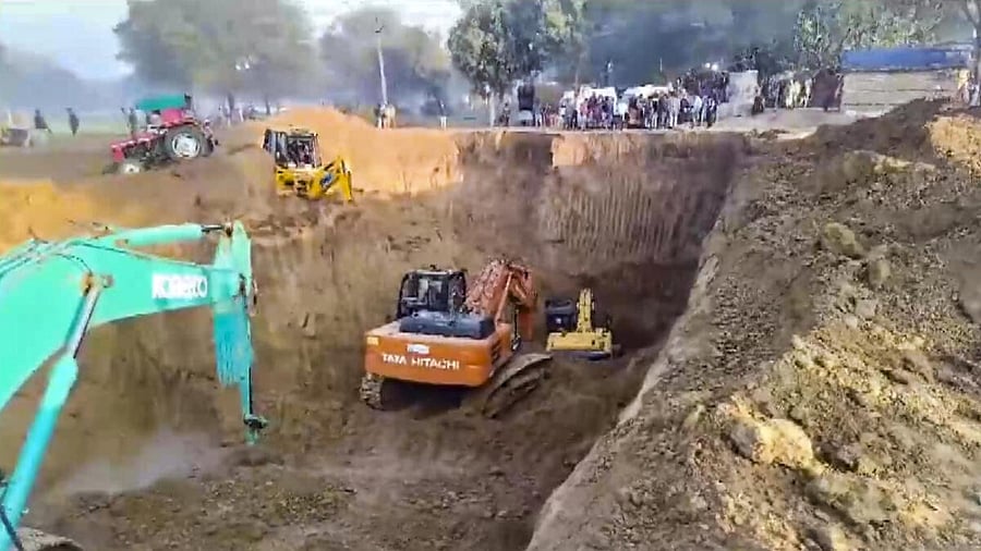 <div class="paragraphs"><p>Rescue work on after boy fell into a borewell</p></div>