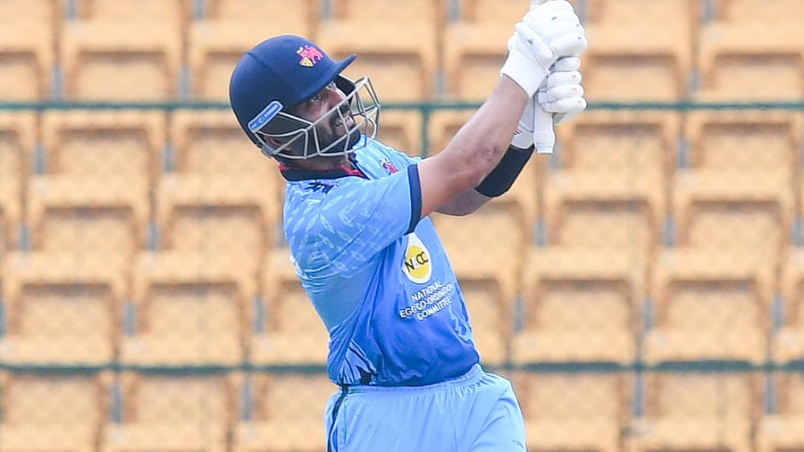 <div class="paragraphs"><p>Mumbai's Ajinkya Rahane smashes one for a maximum during his match-winning 98 against Baroda in the semifinals at the M Chinnaswamy Stadium on Thursday. </p></div>