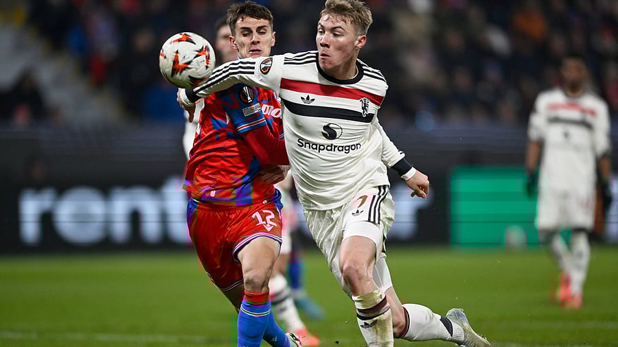 <div class="paragraphs"><p>Rasmus Hojlund in action.</p></div>