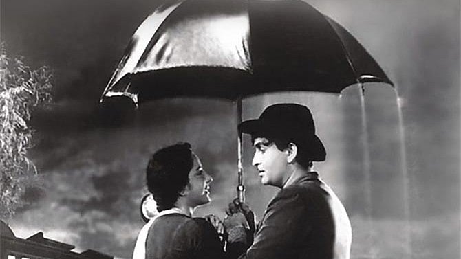 <div class="paragraphs"><p>Raj Kapoor and Nargis in the iconic ‘Pyar hua ikraar hua’ from ‘Shree420’. </p></div>