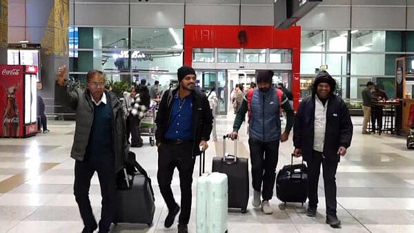 <div class="paragraphs"><p>Indians evacuated from Syria arrive at New Delhi airport, Saturday, Dec. 14, 2024. </p></div>