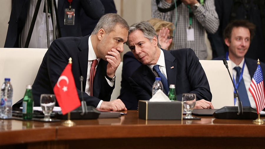 <div class="paragraphs"><p>US Secretary of State Antony Blinken and Turkish Foreign Minister Hakan Fidan attend a meeting with foreign ministers of Jordan, Saudi Arabia, Iraq, Lebanon, Egypt, United Arab Emirates, Bahrain, Qatar, Arab League Secretary-General Ahmed Aboul Gheit, and High Representative of the European Union for Foreign Affairs and Security Policy Kaja Kallas, to discuss developments in Syria after fighters of the ruling Syrian body ousted Syria's Bashar al-Assad, in Aqaba, Jordan December 14, 2024.</p></div>