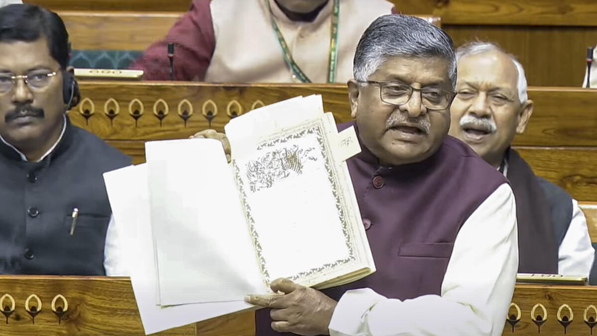 <div class="paragraphs"><p>BJP MP Ravi Shankar Prasad speaks in the Lok Sabha during the Winter session of Parliament, in New Delhi, Saturday, Dec. 14, 2024.</p></div>
