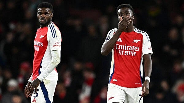 <div class="paragraphs"><p>Football - Premier League - Arsenal v Everton - Emirates Stadium, London, Britain - December 14, 2024 Arsenal's Thomas Partey and Bukayo Saka look dejected after the match.</p></div>