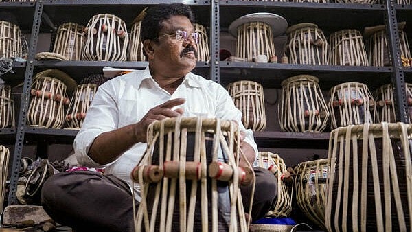 <div class="paragraphs"><p>Haridas Vhatkar who used to make 'tabla' for Ustad Zakir Hussian, at his workshop in Mumbai, on Monday.</p></div>