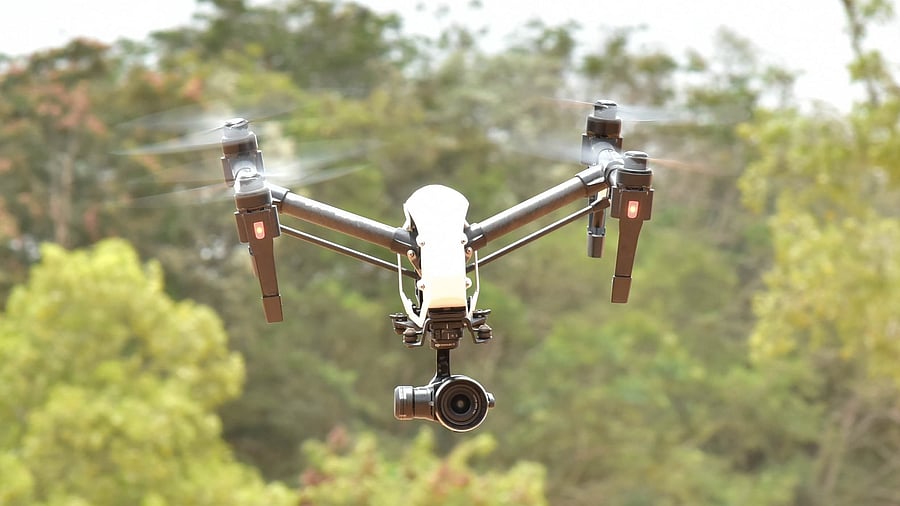 <div class="paragraphs"><p>Volunteers operating drone camera at the lunch of Drone applications for Agriculture activities at GKVK in Bengaluru on Thursday 02nd August 2018.  </p></div>