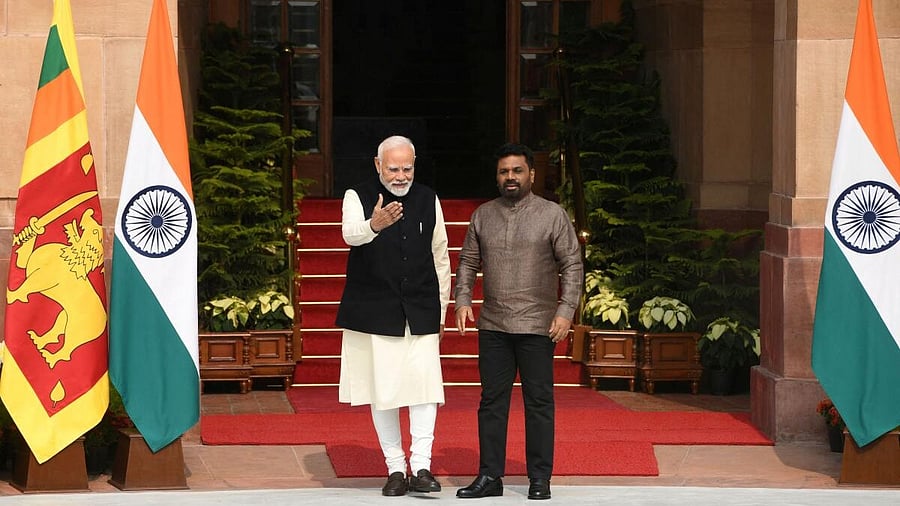<div class="paragraphs"><p>Sri Lanka's President Anura Kumara Dissanayake (R) and Indian Prime Minister Narendra Modi (L).</p></div>