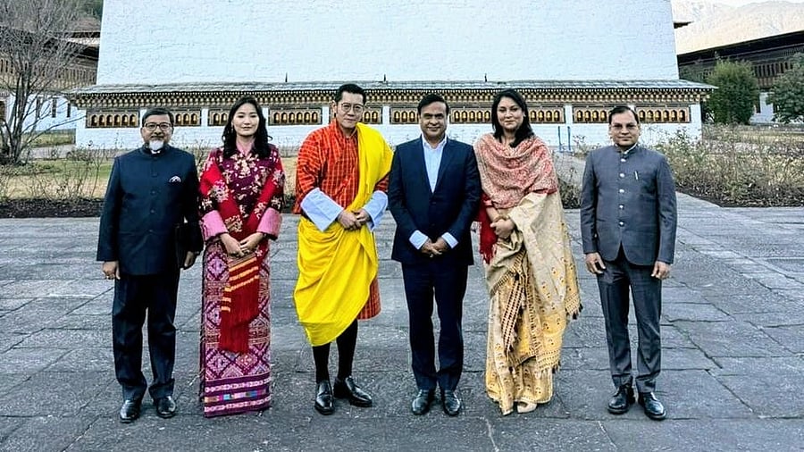 <div class="paragraphs"><p>Bhutan King Jigme Khesar Namgyel Wangchuck and Assam Chief Minister Himanta Biswa (in Centre).</p></div>