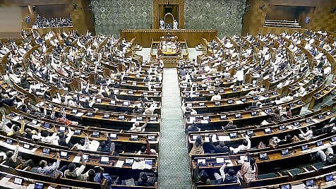 <div class="paragraphs"><p>Members in the Lok Sabha during the Winter session of Parliament.</p></div>