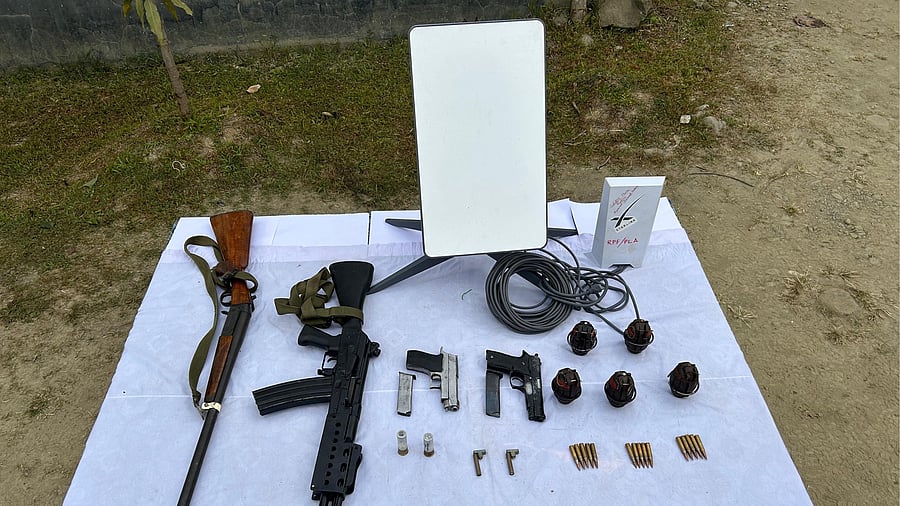 <div class="paragraphs"><p>The Indian Army Spear Corps recovered weapons in Manipur, along with inter routers and what looks like a Starlink device.</p></div>