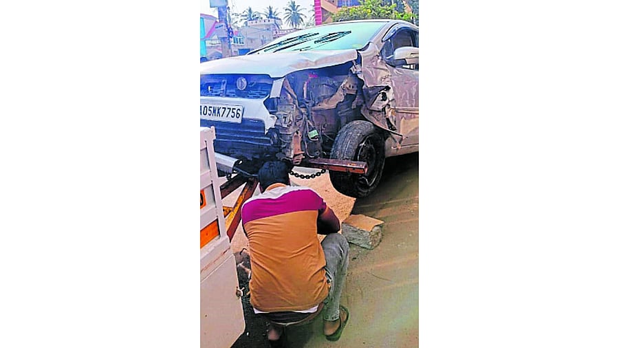 <div class="paragraphs"><p>The crash site on the Magadi-Ramanagara Road. </p></div>