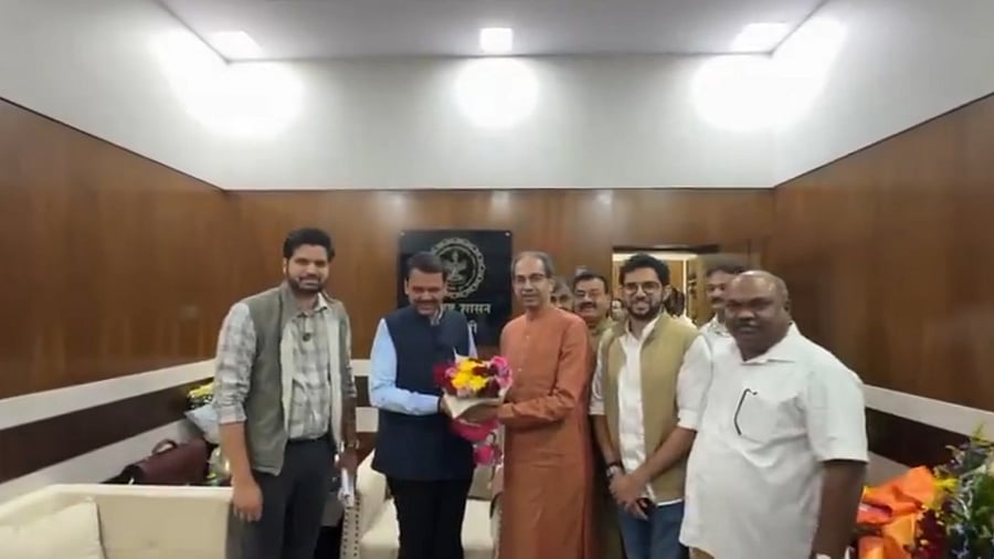 <div class="paragraphs"><p>Shiv Sena (UBT) leader Uddhav Thackeray meets Maharashtra CM Devendra Fadnavis in Nagpur.</p></div>