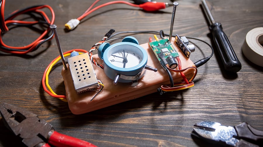 <div class="paragraphs"><p>Representative image of an IED.</p></div>