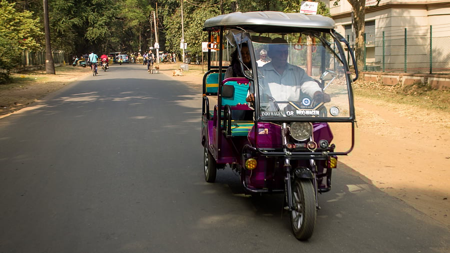 <div class="paragraphs"><p>Image for representation showing an e-rickshaw.</p></div>
