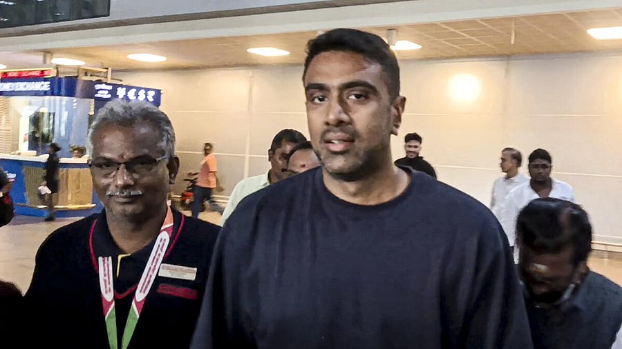 <div class="paragraphs"><p>Cricketer Ravichandran Ashwin upon his arrival at the Chennai Airport.</p></div>