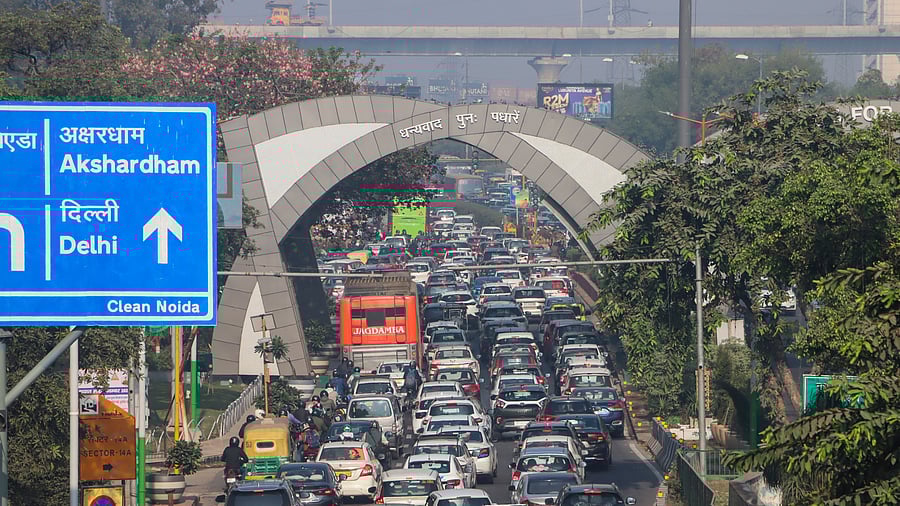 <div class="paragraphs"><p>File Photo: Delhi road signages to have multiple langauges.</p></div>