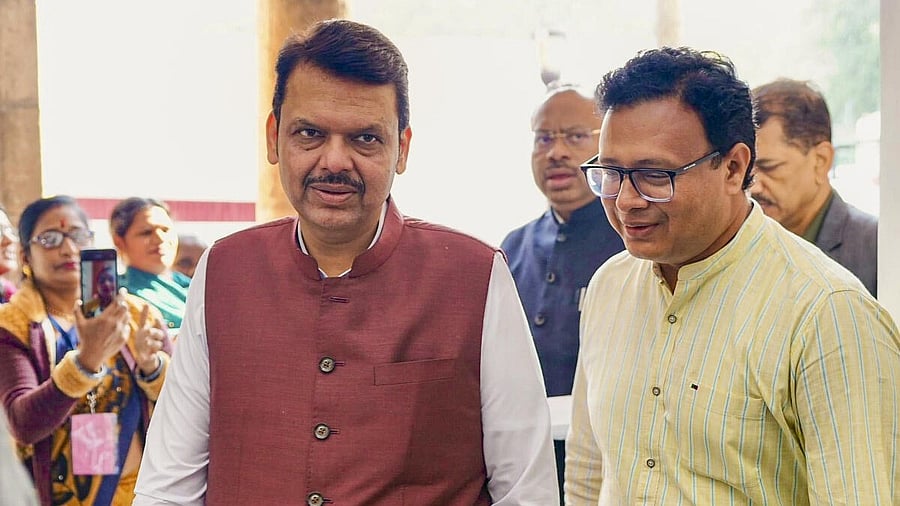 <div class="paragraphs"><p>Maharashtra Chief Minister Devendra Fadnavis (left) arrives for the Winter session of the state Assembly.</p></div>