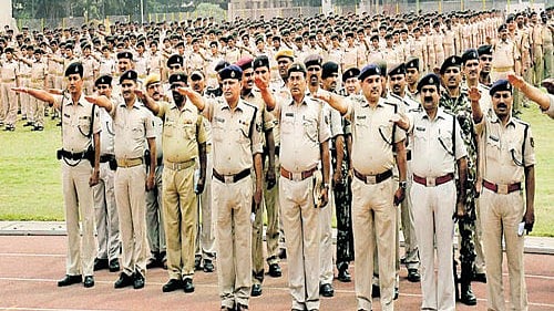 <div class="paragraphs"><p>Bihar cops in Patna. Representative image.</p></div>