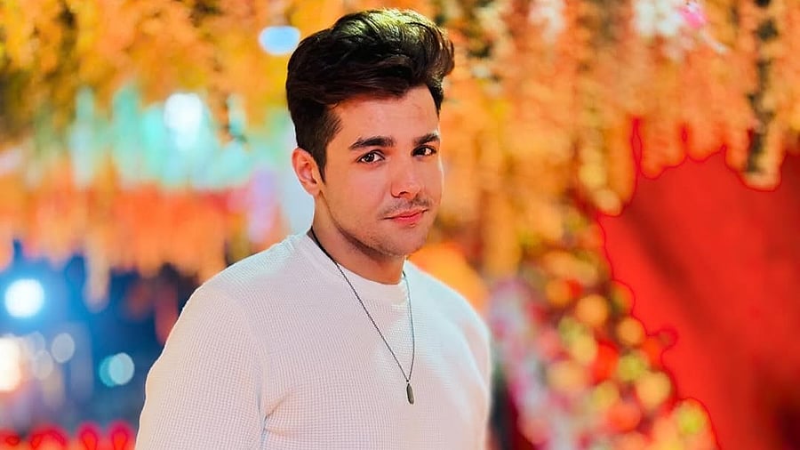 <div class="paragraphs"><p>Ashish Chanchlani.</p></div>