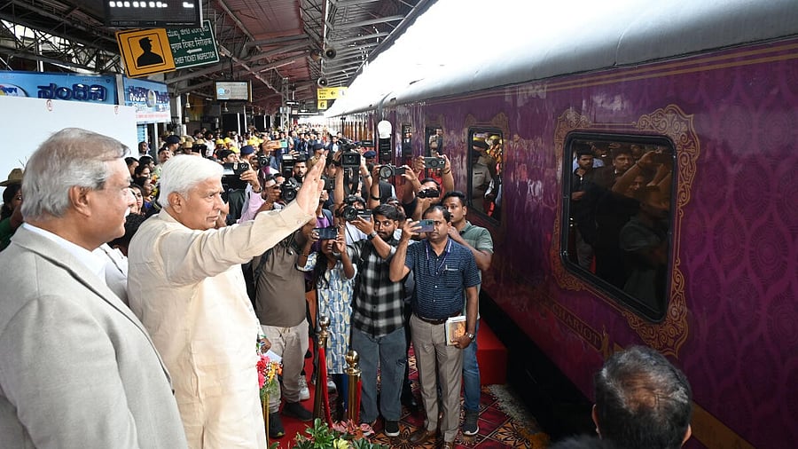 <div class="paragraphs"><p>Tourism Minister H K Patil during the relaunch of the Golden Chariot luxury train at Yeshwantpur Railway Station, in Bengaluru on Saturday 21st December 2024.</p></div>