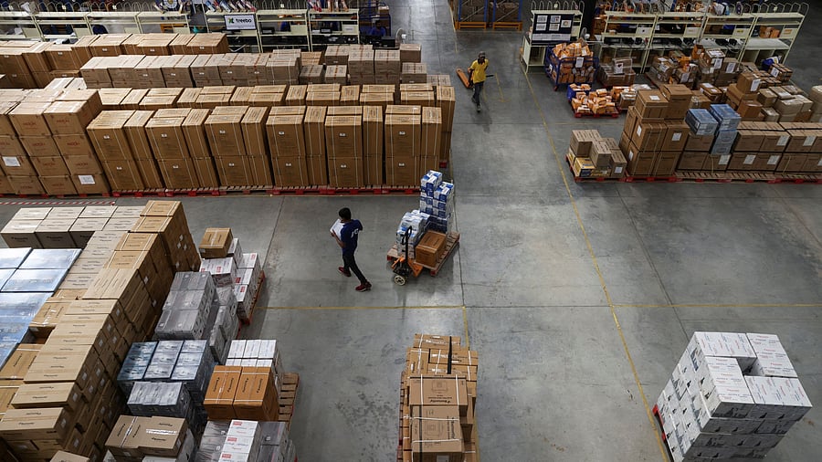 <div class="paragraphs"><p>Representative image of a logistics warehouse.</p></div>