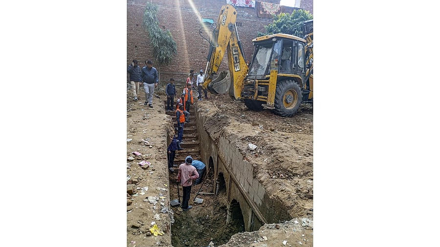<div class="paragraphs"><p>Excavation work continues after a stepwell and tunnel-like passage were discovered at a Muslim-dominated locality of Chandausi, near Sambhal, UP, Tuesday, Dec. 24, 2024.</p></div>